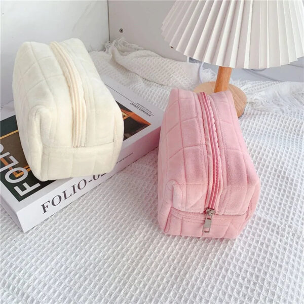 Luxury Fur Makeup Bag for Glamorous You