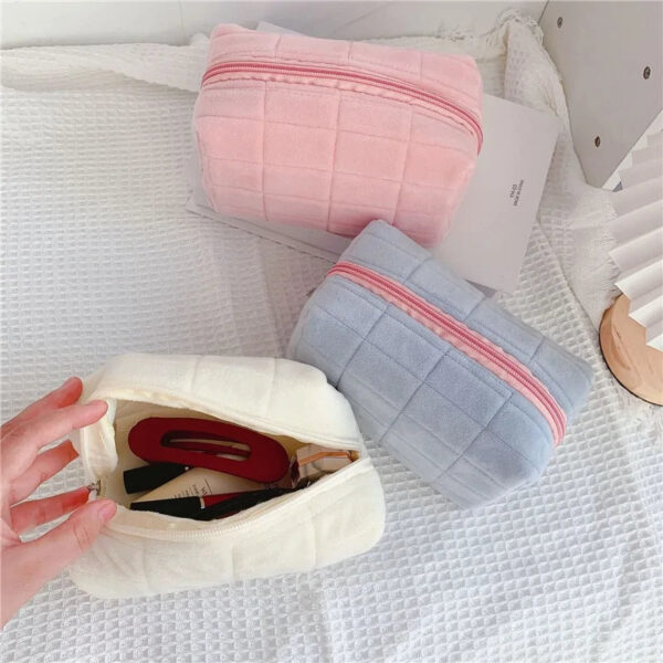 Luxury Fur Makeup Bag for Glamorous You